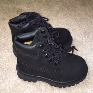 Black timberland boots